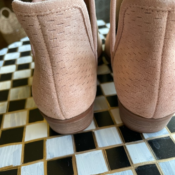 Lucky Brand suede leather ankle boot - Picture 3 of 5